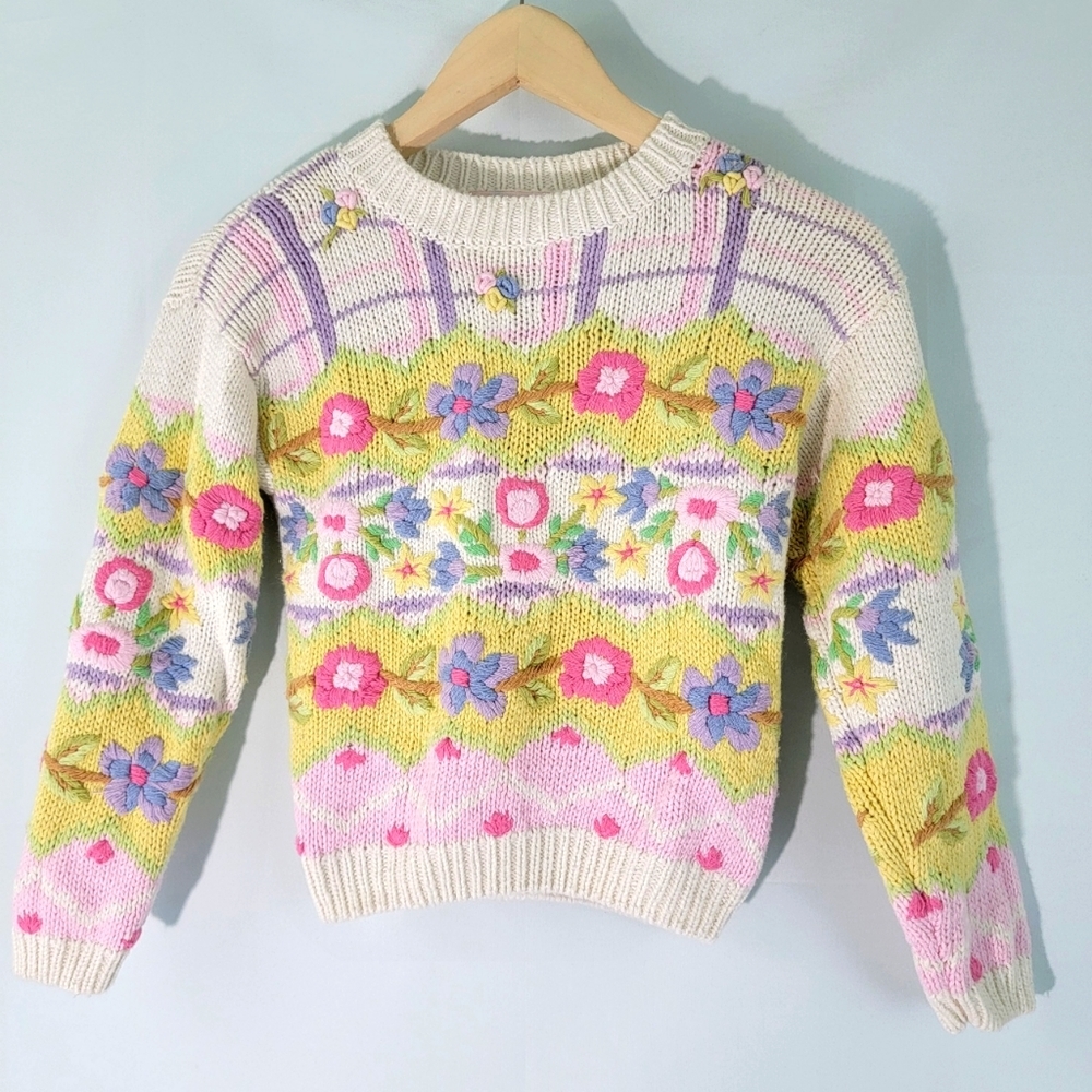 VTG CC Bates Cream Multicolored Floral Girls Sweater Sz L/6X Cottagecore Cute